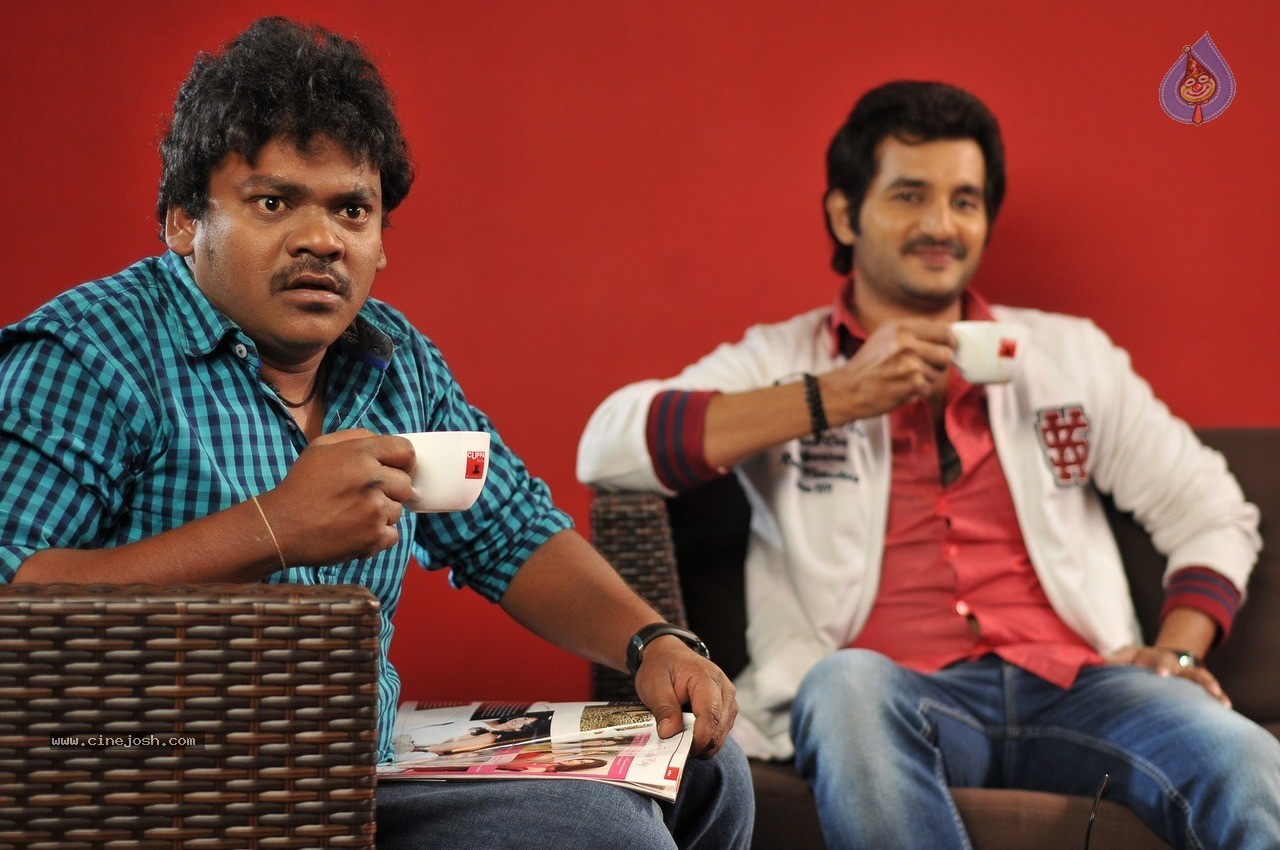 Intelligent Idiots Stills n Posters - 49 / 80 photos