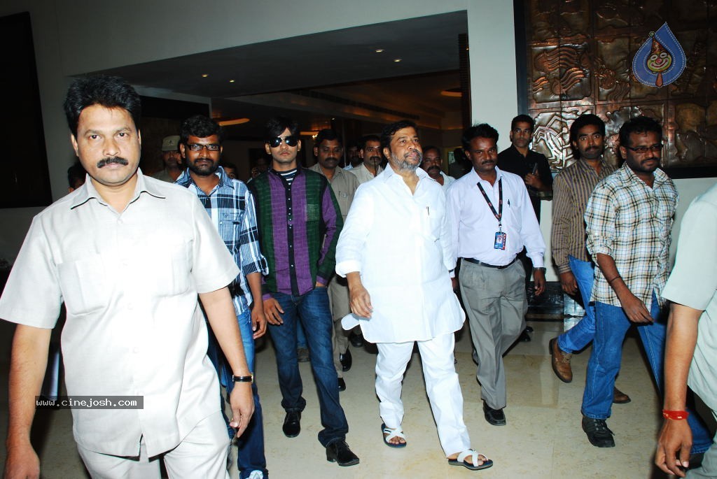 Iragadeestaa Movie Stills - 27 / 91 photos