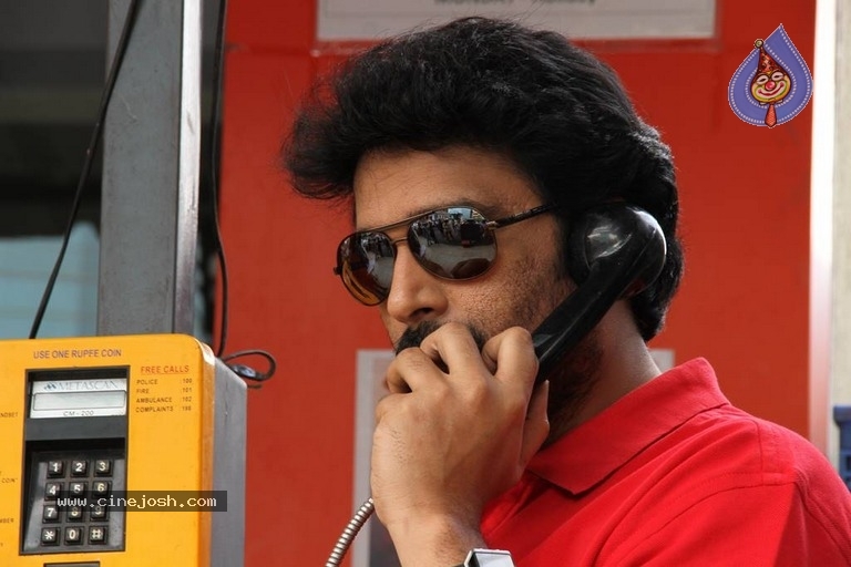 Iruvar Oppandham Movie Working Stills And Photos - 34 / 63 photos