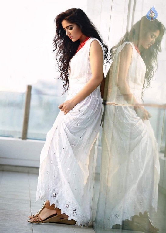 Iruvar Oppandham Tamil Film Photos - 31 / 49 photos