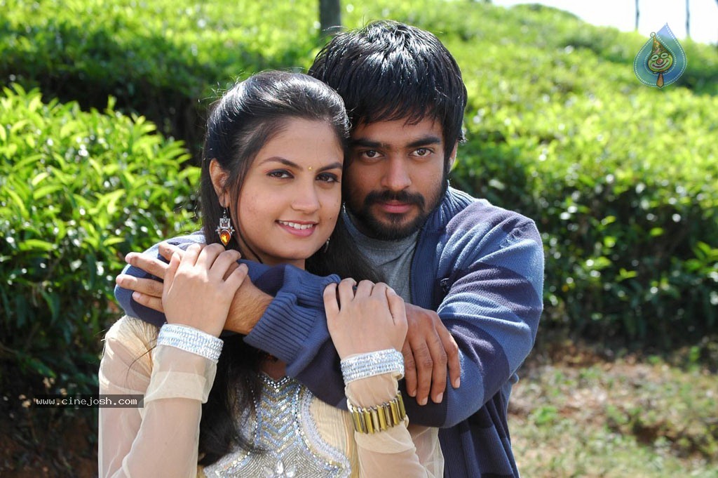 Isakki Tamil Movie Stills - 28 / 35 photos