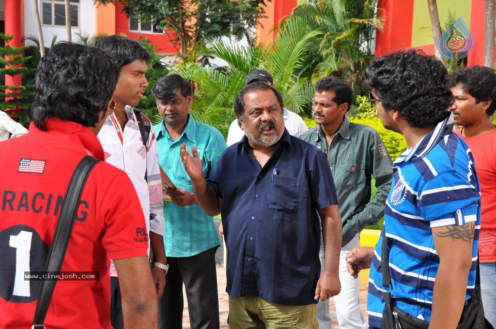 Ishta Sakhi Movie Stills - 7 / 183 photos