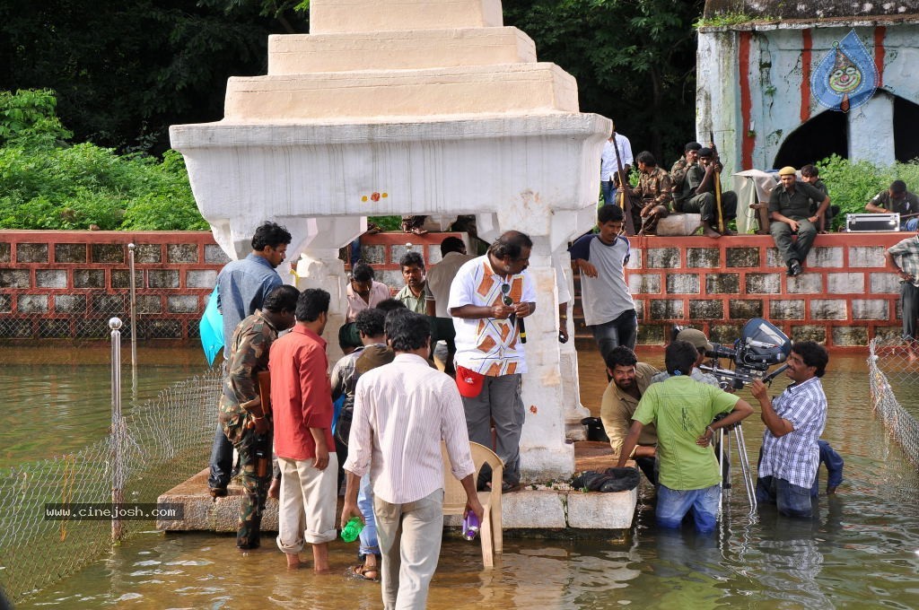 Ishta Sakhi Movie Stills - 9 / 183 photos