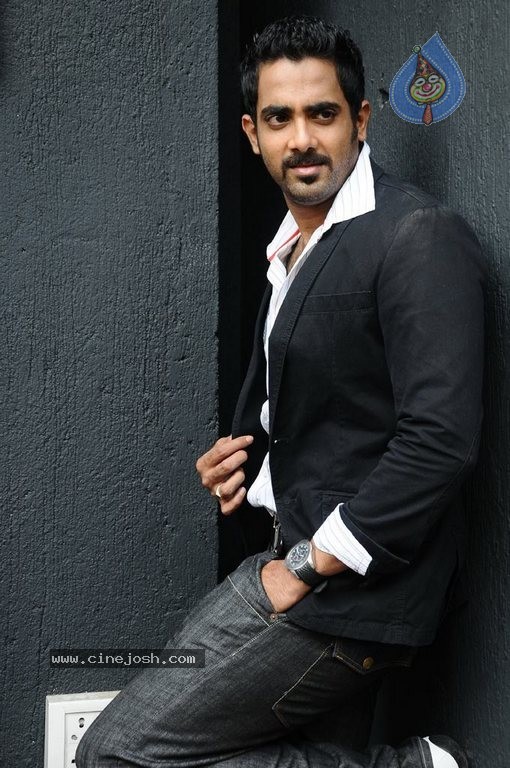 Ishtam Tamil Movie Latest Stills - 6 / 67 photos