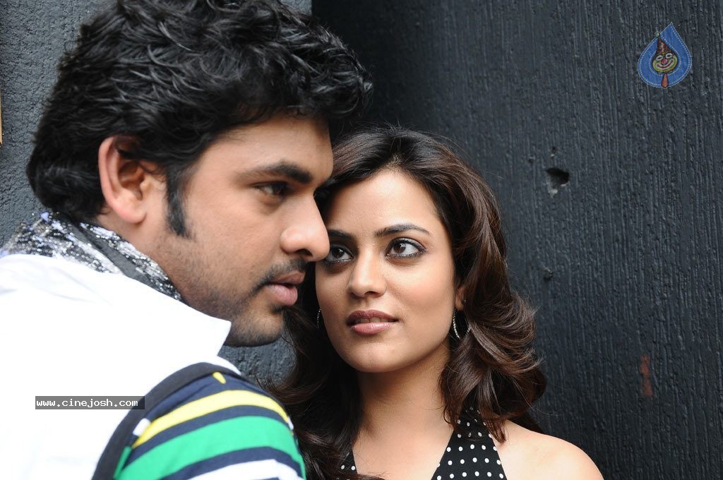 Ishtam Tamil Movie Latest Stills - 33 / 67 photos