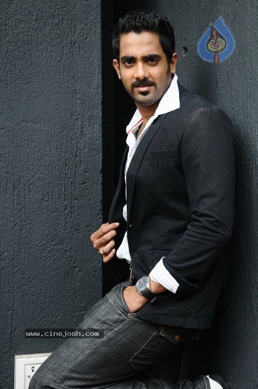 Ishtam Tamil Movie Latest Stills - 42 / 67 photos