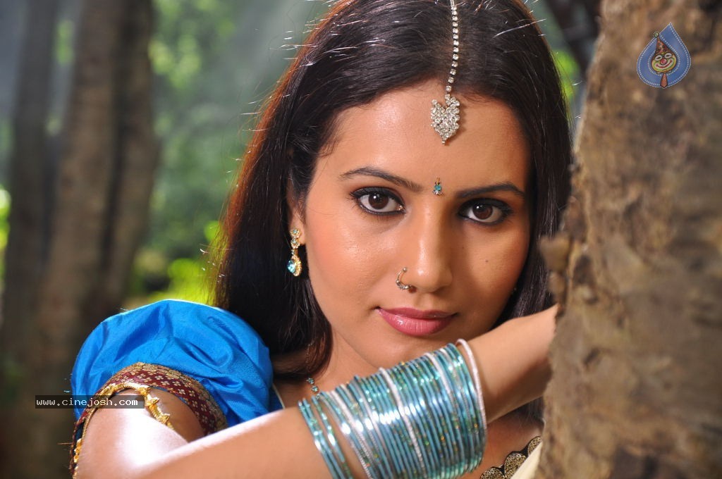 Ista Sakhi Movie New Stills - 21 / 24 photos