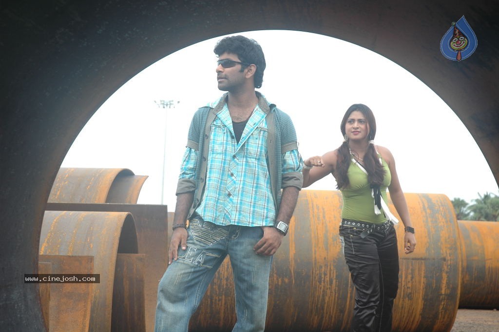 Istapadithe Movie Latest Stills - 39 / 43 photos