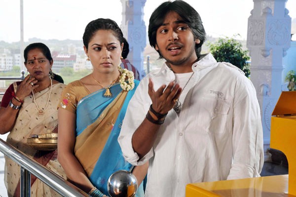 Jalak Movie Stills - 16 / 17 photos