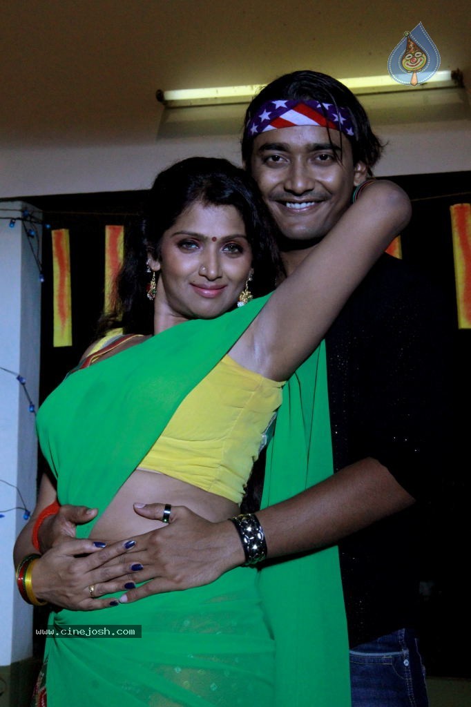 Jaleega Enjoy Cheddam Movie Stills - 12 / 50 photos