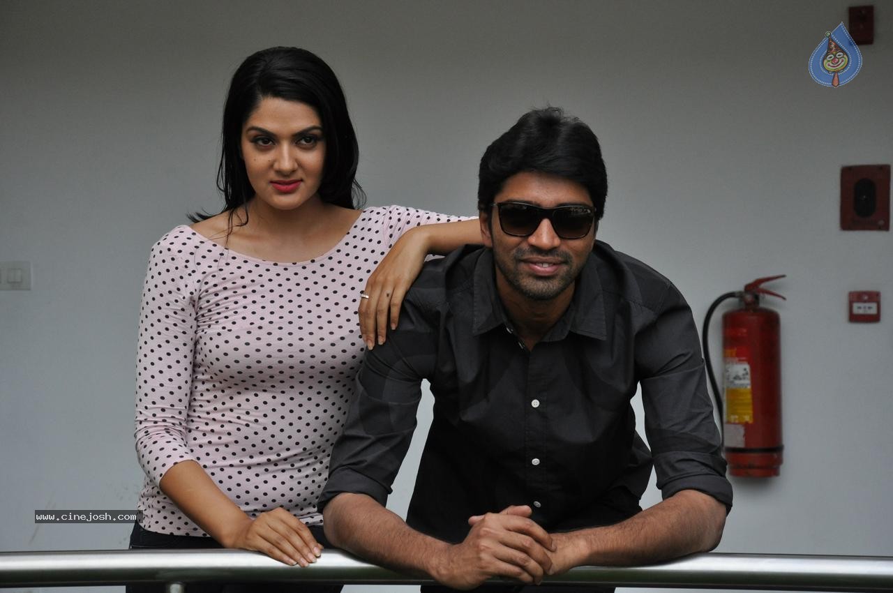 James Bond Movie New Photos - 32 / 32 photos