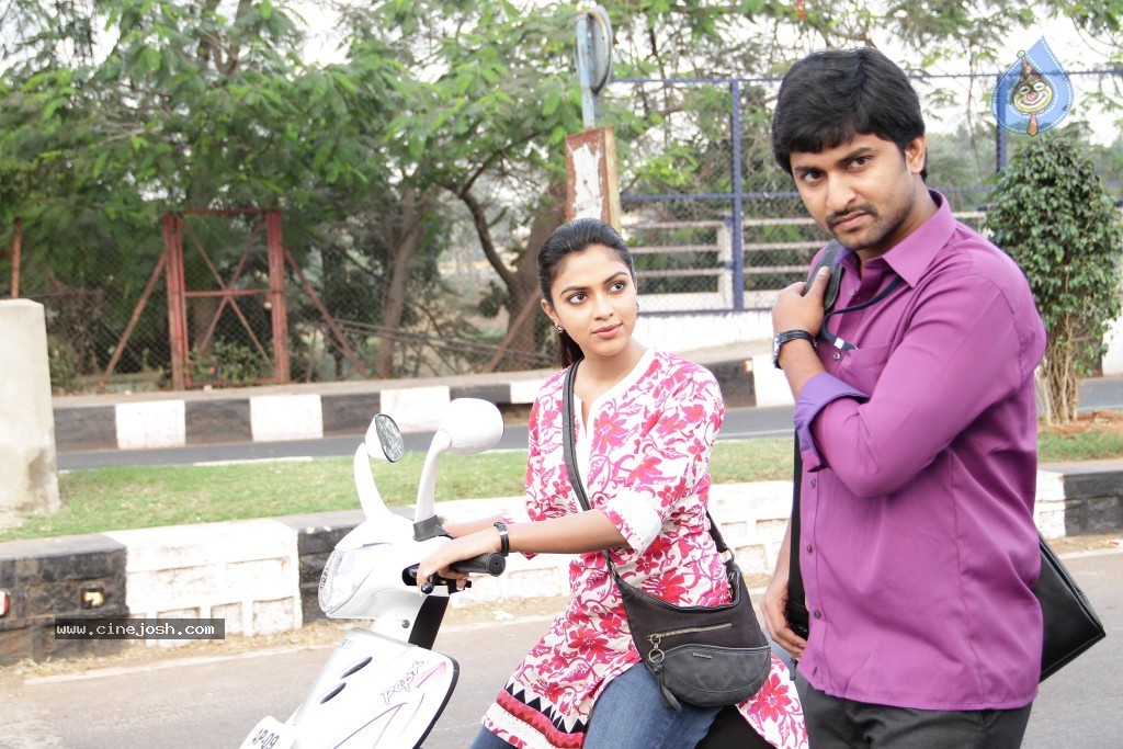 Janda Pai Kapiraju Movie New Stills - 2 / 7 photos