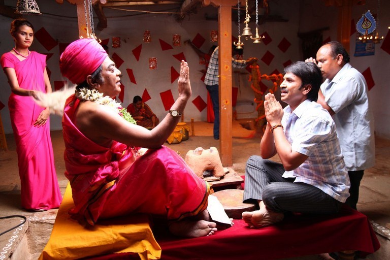 Jayammu Nischayammu Raa Photos and Posters - 5 / 17 photos