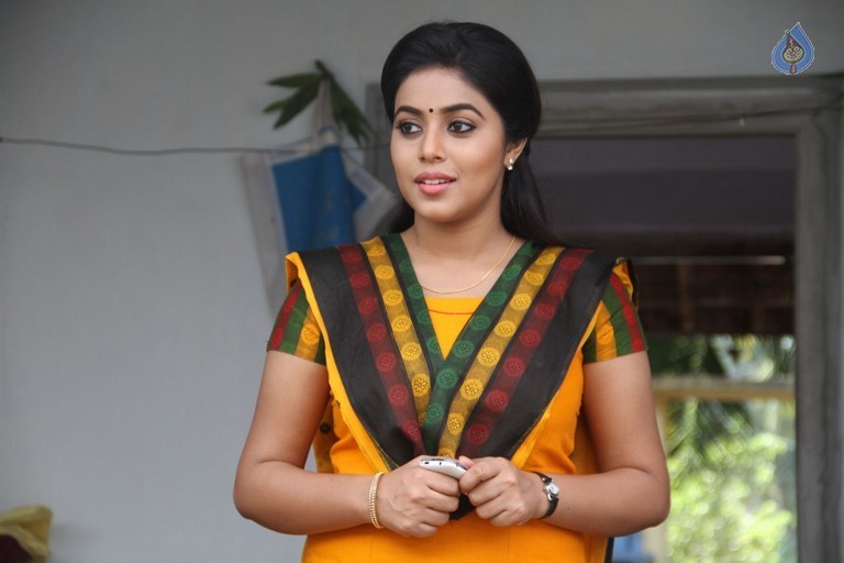 Jayammu Nischayammu Raa Photos and Posters - 11 / 17 photos