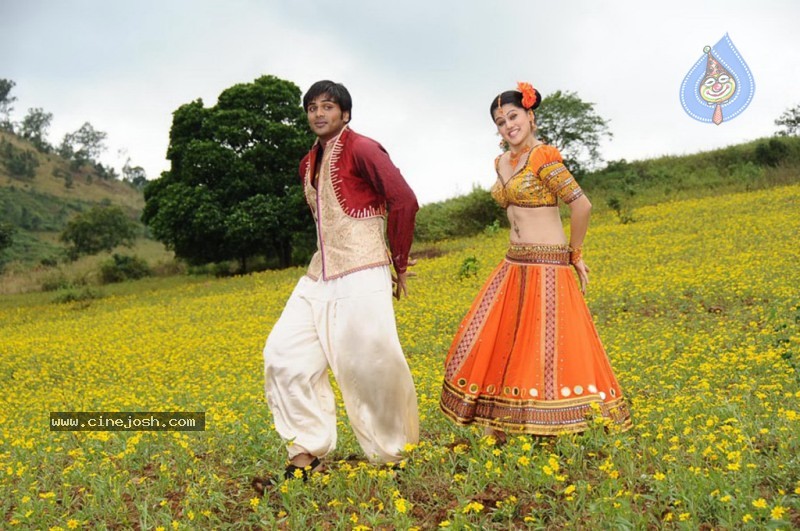 Jhummandi Naadam Movie Latest Stills - 45 / 98 photos