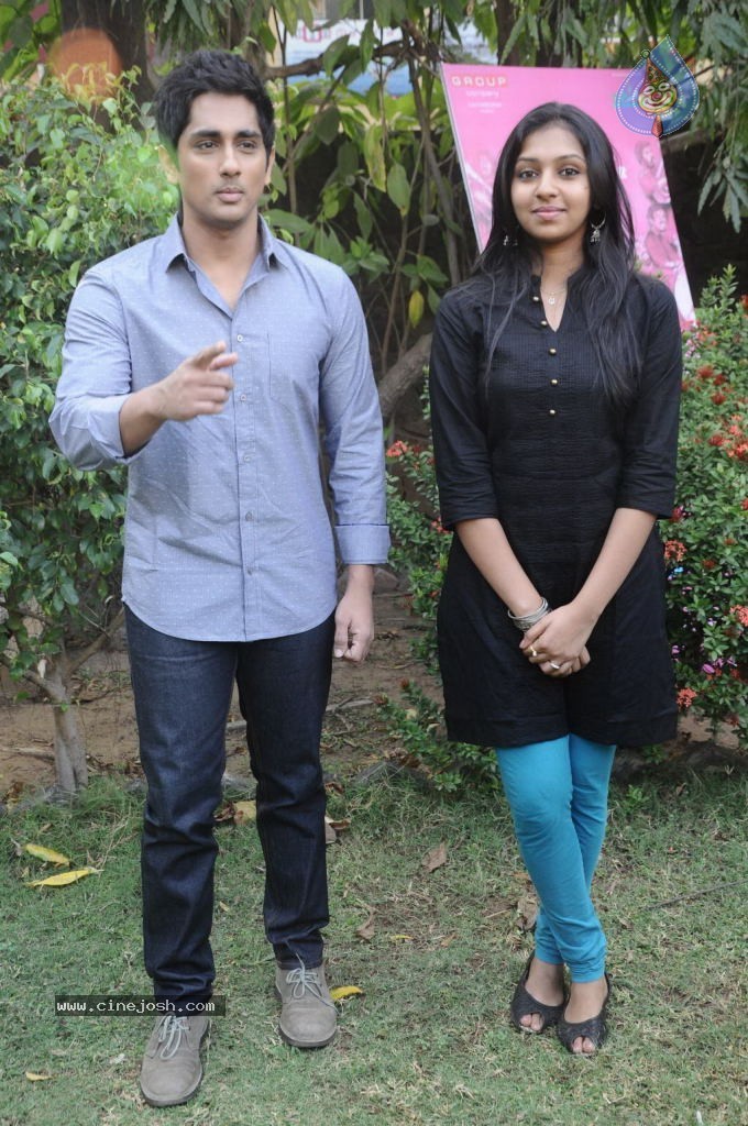 Jigarthanda Tamil Movie Stills - 15 / 79 photos