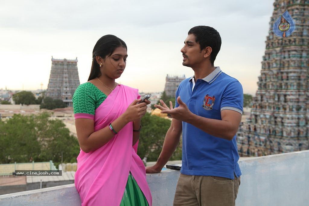 Jigarthanda Tamil Movie Stills - 24 / 79 photos