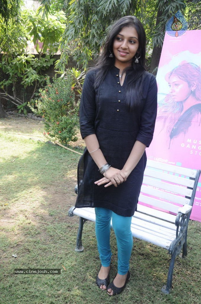 Jigarthanda Tamil Movie Stills - 28 / 79 photos