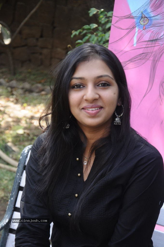 Jigarthanda Tamil Movie Stills - 40 / 79 photos