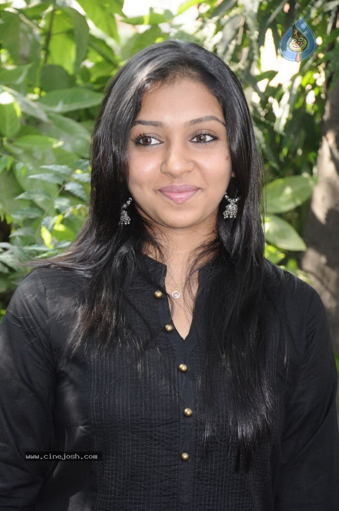 Jigarthanda Tamil Movie Stills - 41 / 79 photos