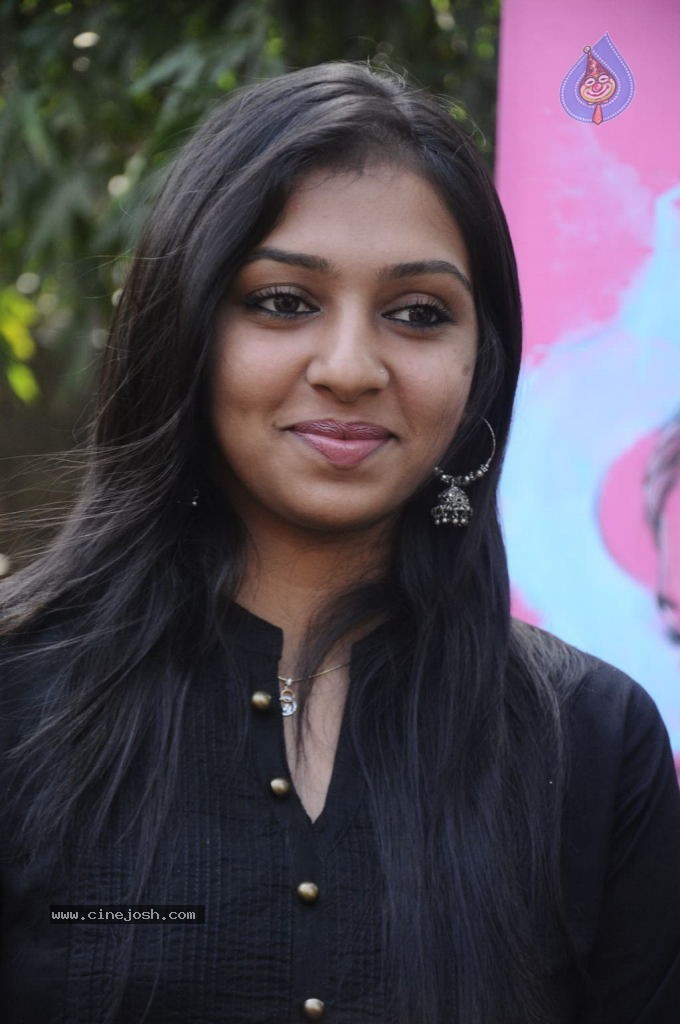 Jigarthanda Tamil Movie Stills - 45 / 79 photos