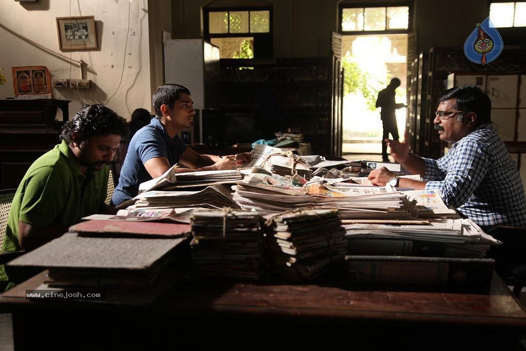 Jigarthanda Tamil Movie Stills - 74 / 79 photos