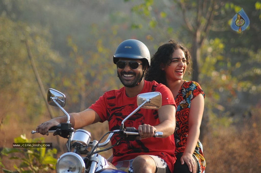 JK Enum Nanbanin Vaazhkai Tamil Movie Stills - 80 / 90 photos