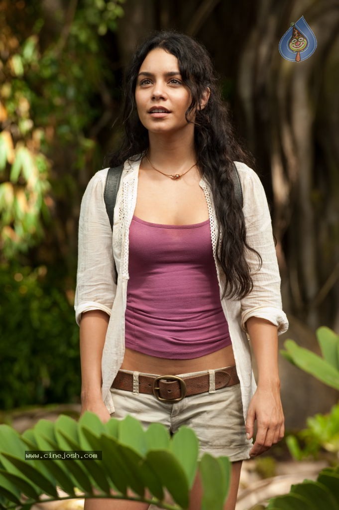 Journey 2 Movie Stills - 49 / 52 photos