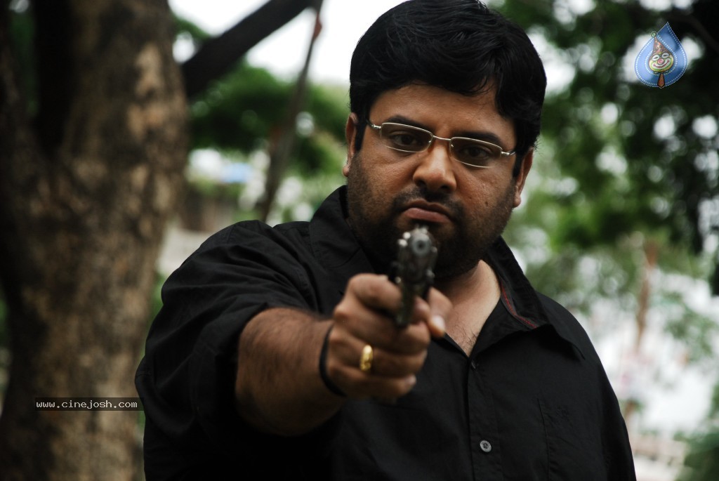 Jumbo Crime Story Movie Stills - 22 / 32 photos