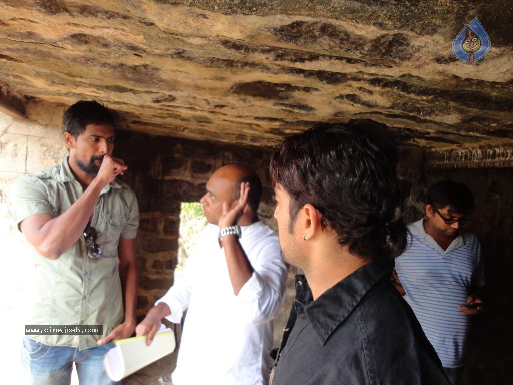 Just Business Movie Stills - 15 / 47 photos