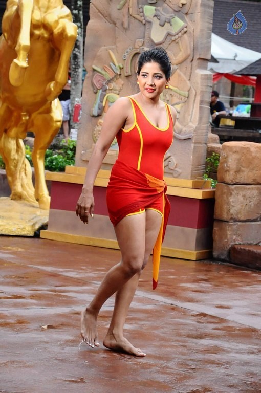 Ka Ka Ka Po Tamil Film New Photos - 23 / 42 photos