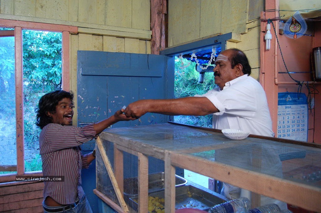 Kaadhal Paadhai Tamil Movie Stills - 67 / 75 photos