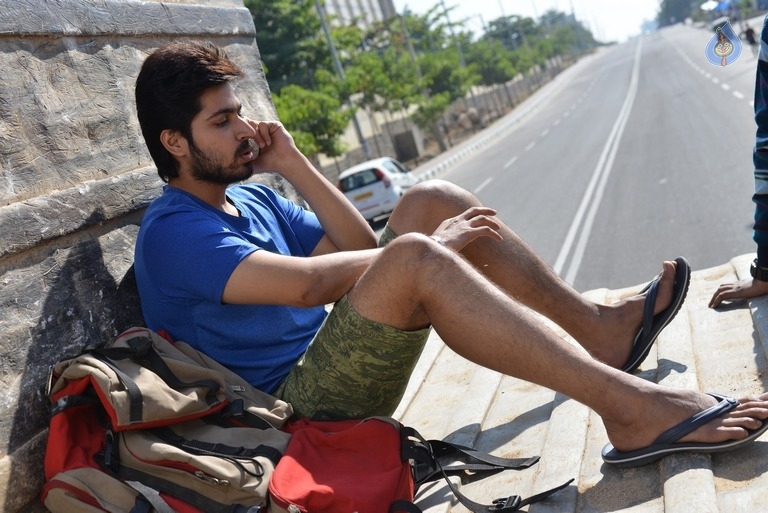 Kaadhali Movie New Photos - 19 / 21 photos