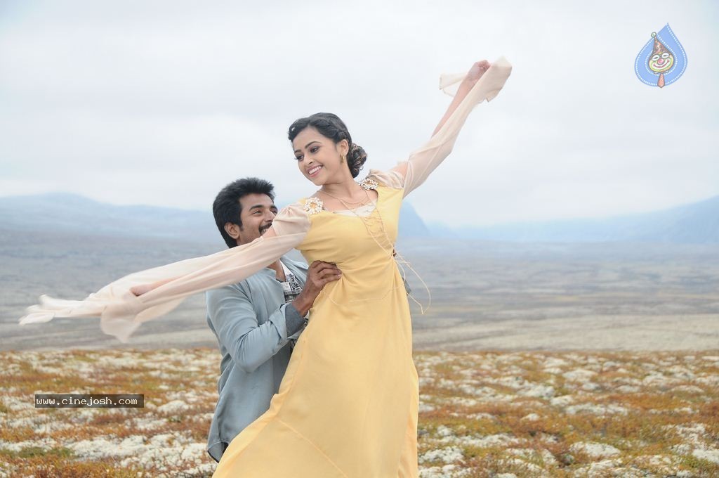 Kaaki Sattai Tamil Movie New Photos - 26 / 90 photos