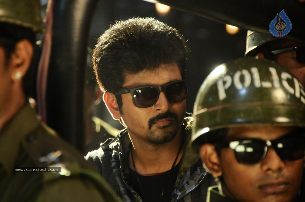 Kaaki Sattai Tamil Movie New Photos - 49 / 90 photos