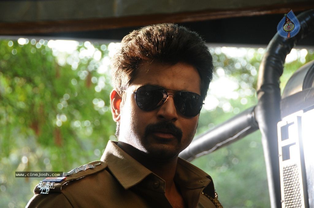 Kaaki Sattai Tamil Movie New Photos - 76 / 90 photos