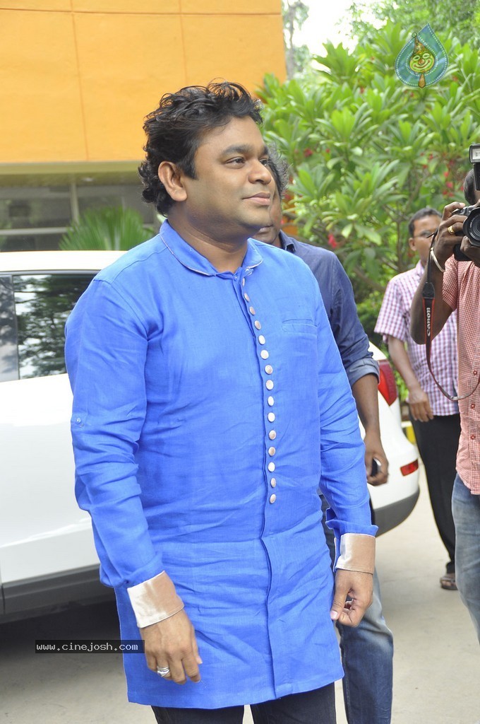 Kaaviya Thalaivan Tamil Movie Stills n PM - 87 / 128 photos