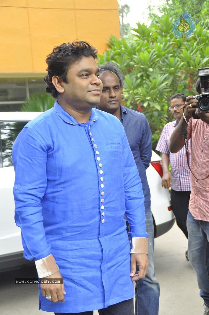 Kaaviya Thalaivan Tamil Movie Stills n PM - 93 / 128 photos