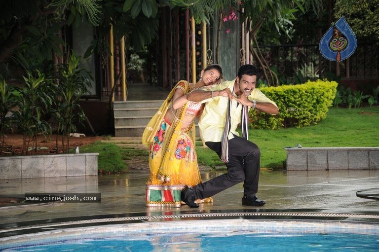 Kakatiyudu Movie Stills and Wallpapers - 82 / 93 photos