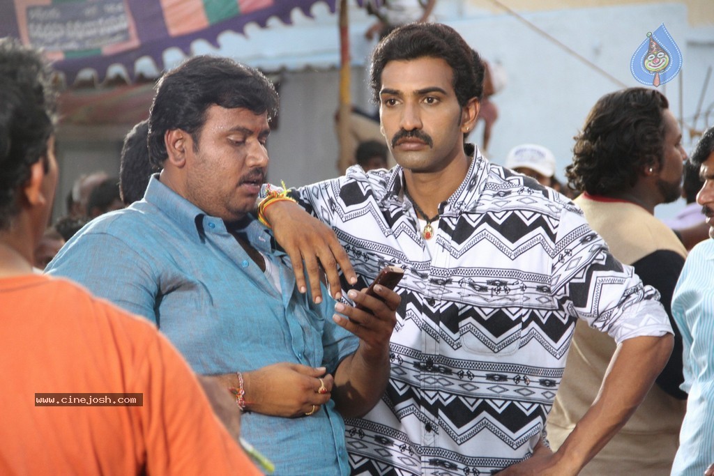 Kakatiyudu Movie Stills n Posters - 42 / 122 photos