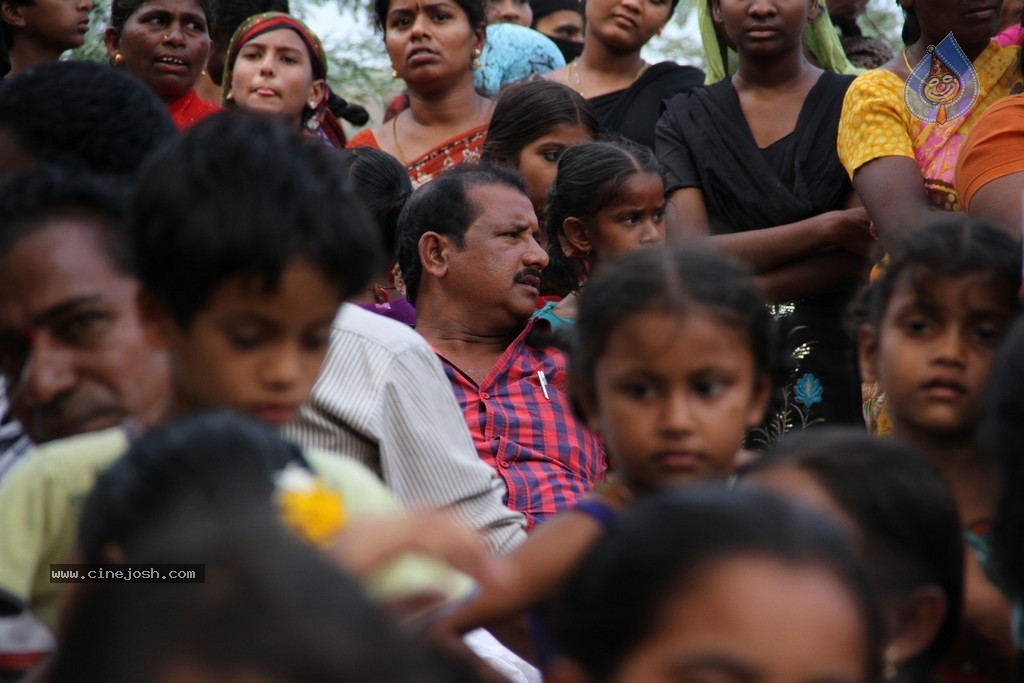 Kakatiyudu Movie Stills n Posters - 85 / 122 photos