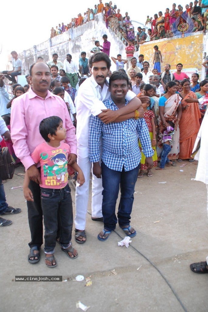 Kakatiyudu Movie Stills n Posters - 86 / 122 photos