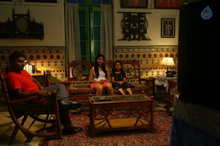 Kaki Movie New Photos - 12 / 30 photos