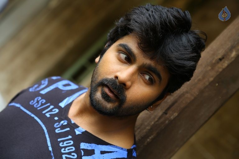 Kaki Movie New Photos - 29 / 30 photos