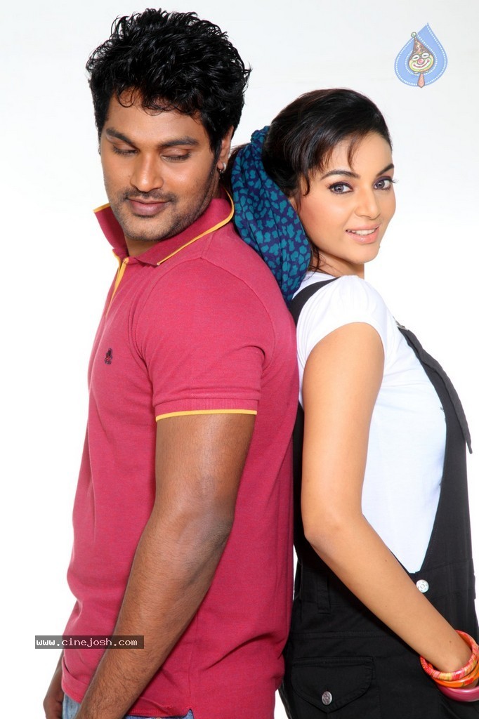 Kalai Vendhan Tamil Movie Stills - 53 / 64 photos