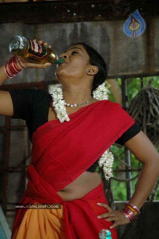Kalavaram Tamil Movie Stills - 39 / 46 photos