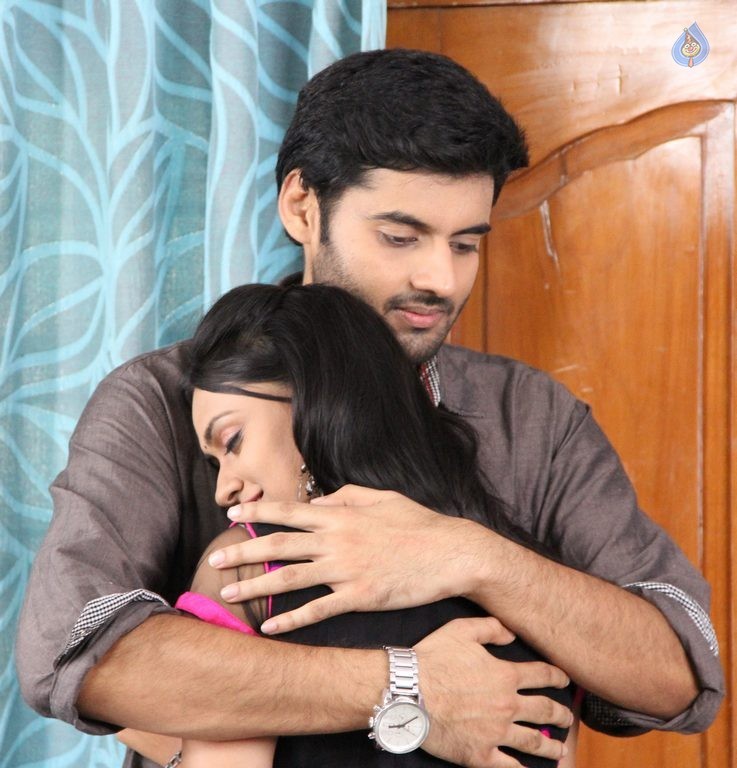 Kalaya Nijama Photos and Posters - 25 / 42 photos