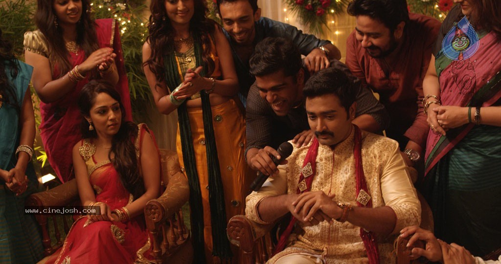 Kalyana Samayal Saadham Tamil Movie Photos - 41 / 42 photos