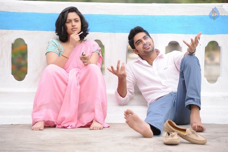 Kalyana Vaibhogame Movie Photos - 20 / 34 photos