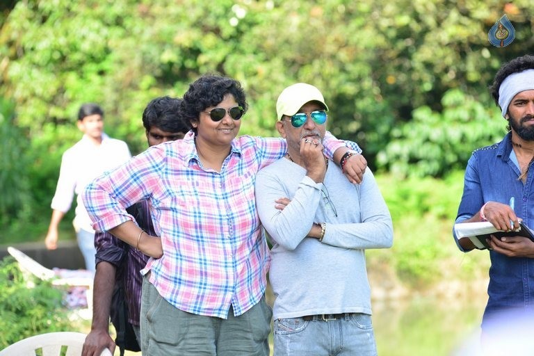 Kalyana Vaibhogame Movie Photos - 27 / 34 photos